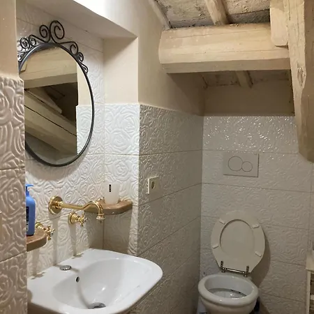 G&a House Apartment